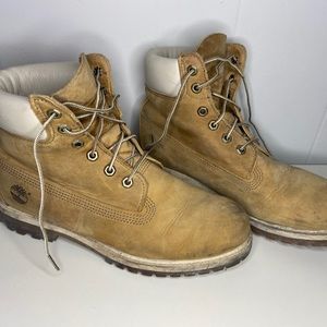 TIMBERLAND BOOTS
